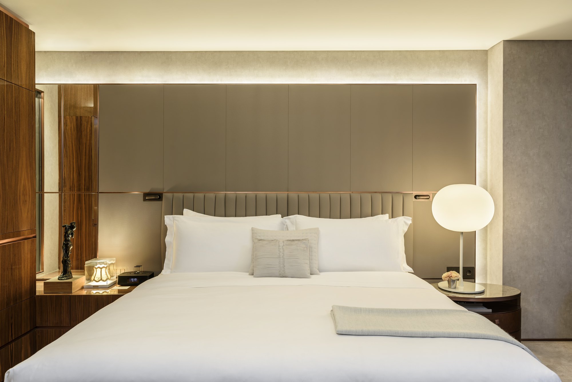 The St. Regis Istanbul — Standard Rooms — view 6