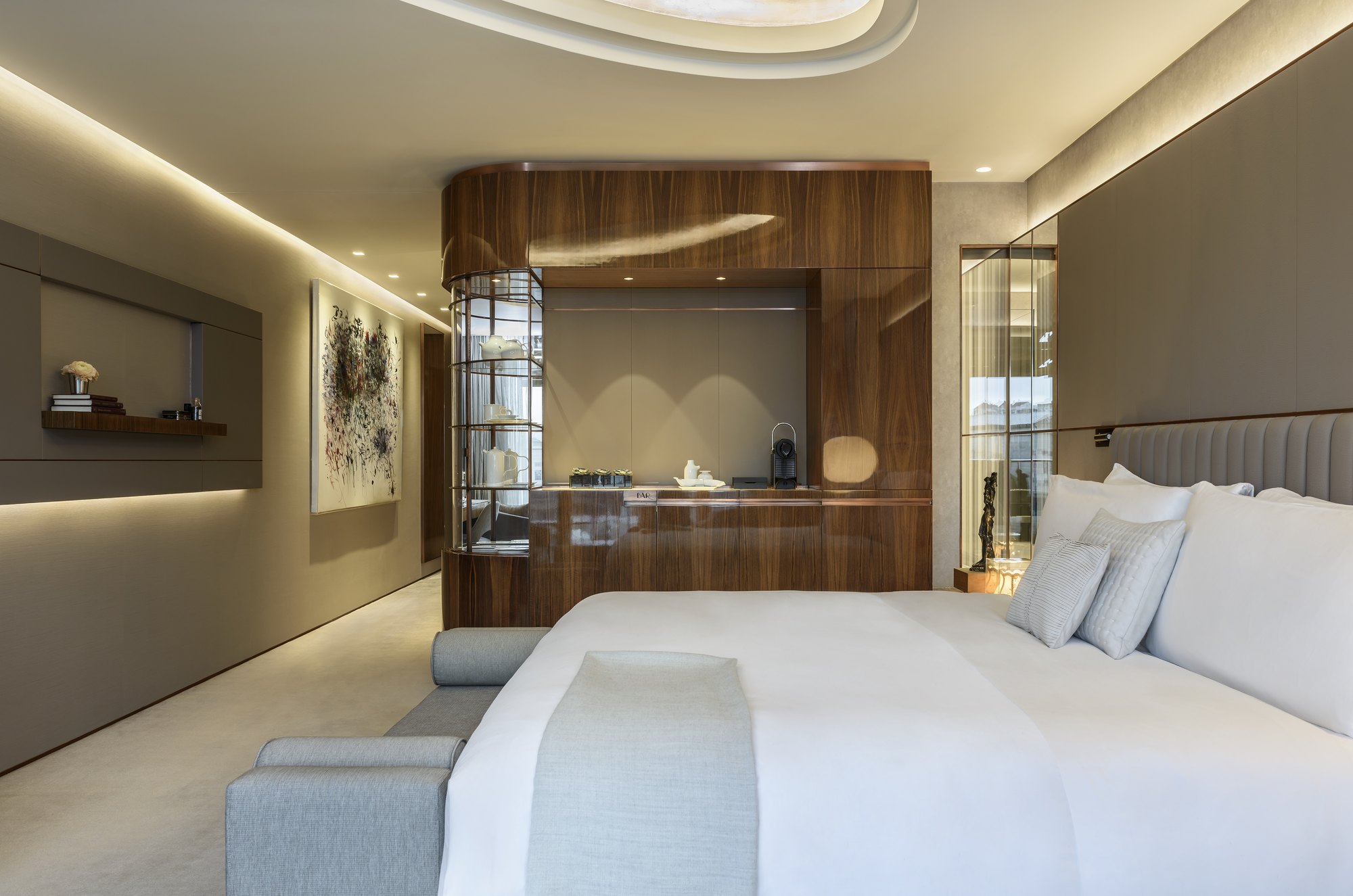 The St. Regis Istanbul — Standard Rooms — view 10