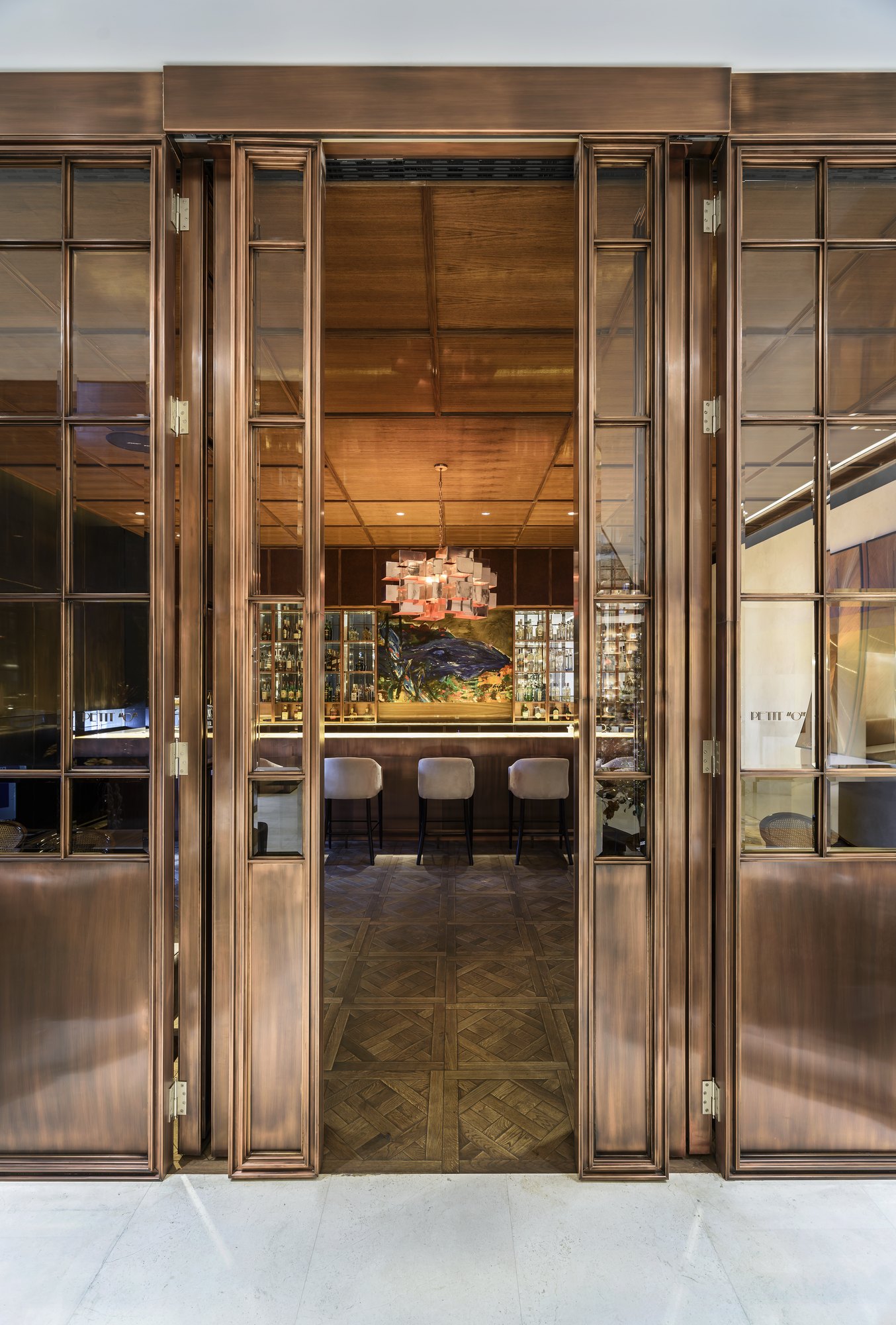 The St. Regis Istanbul — Lobby Bar